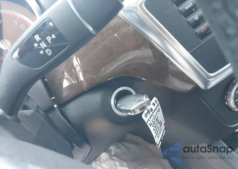 2015 Mercedes-Benz Ml 350 4Matic z USA, uszkodzony, nr VIN 4JGDA5HB1FA543275